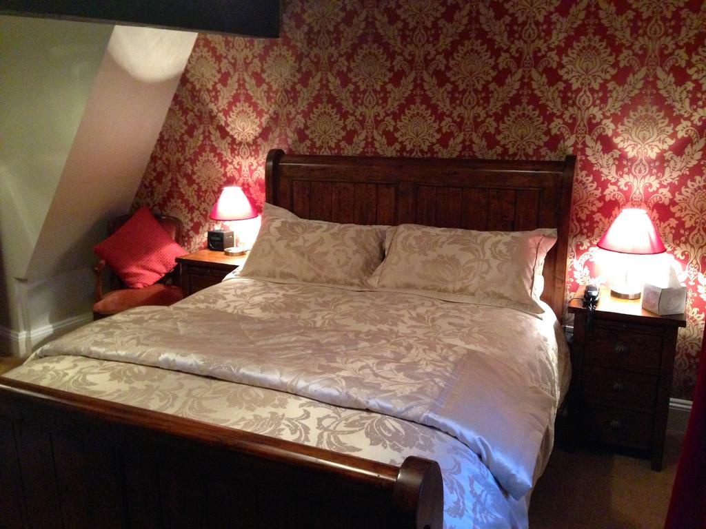 The Old Mill House Bed & Breakfast Падстоу Стая снимка