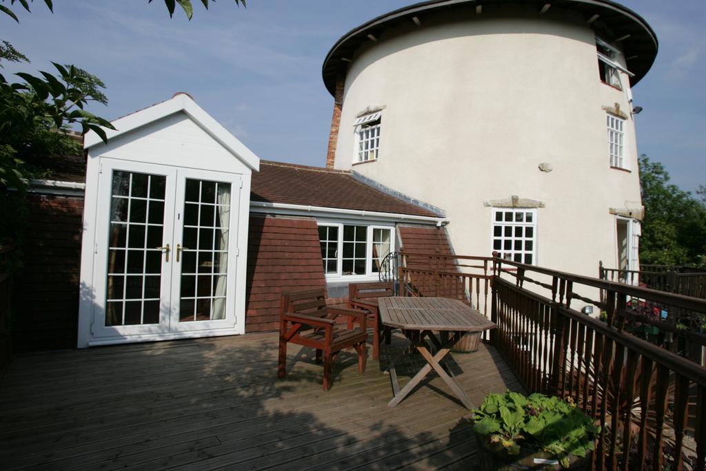 The Old Mill House Bed & Breakfast Падстоу Екстериор снимка